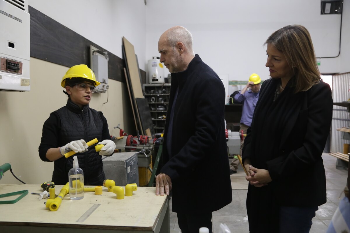 Soledad Acuña y Horacio Rodríguez Larreta participaron de la evaluación de acreditación de saberes