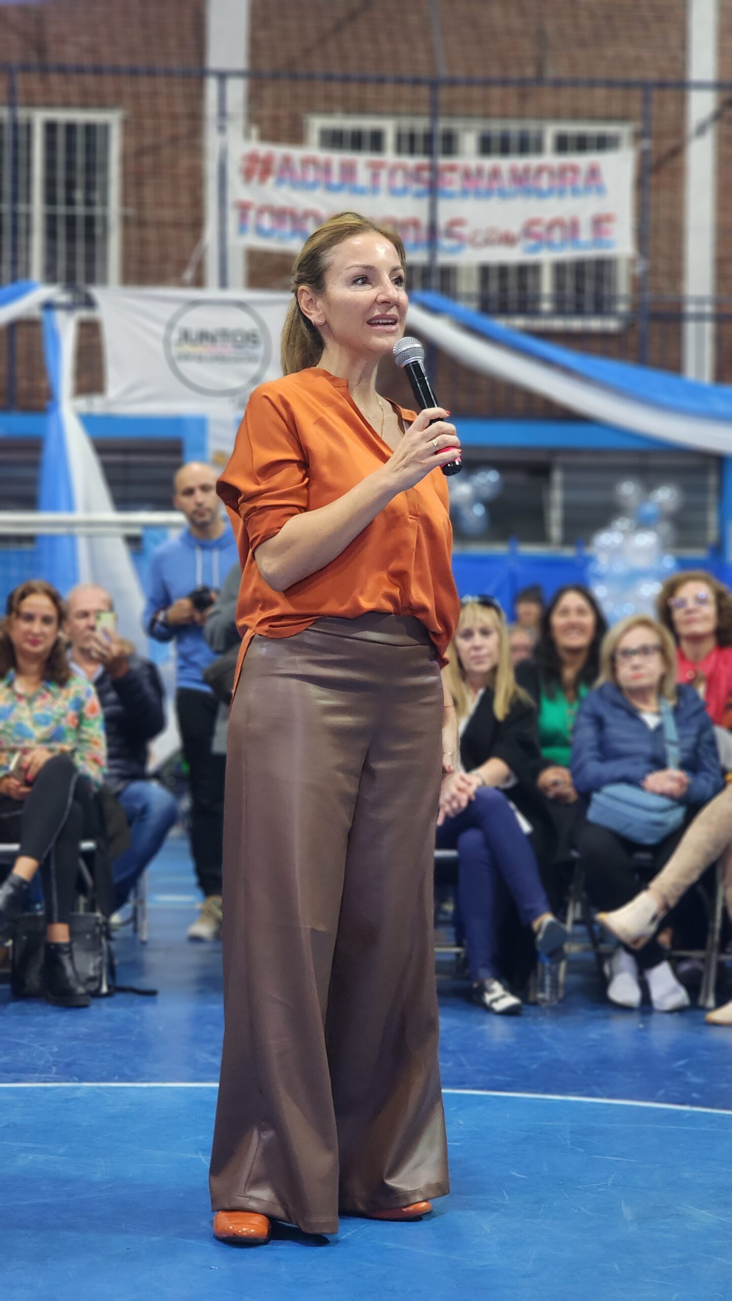 SOLEDAD ACUÑA FELICITÓ A JORGE MACRI POR LA ELECCIÓN EN LA CIUDAD 