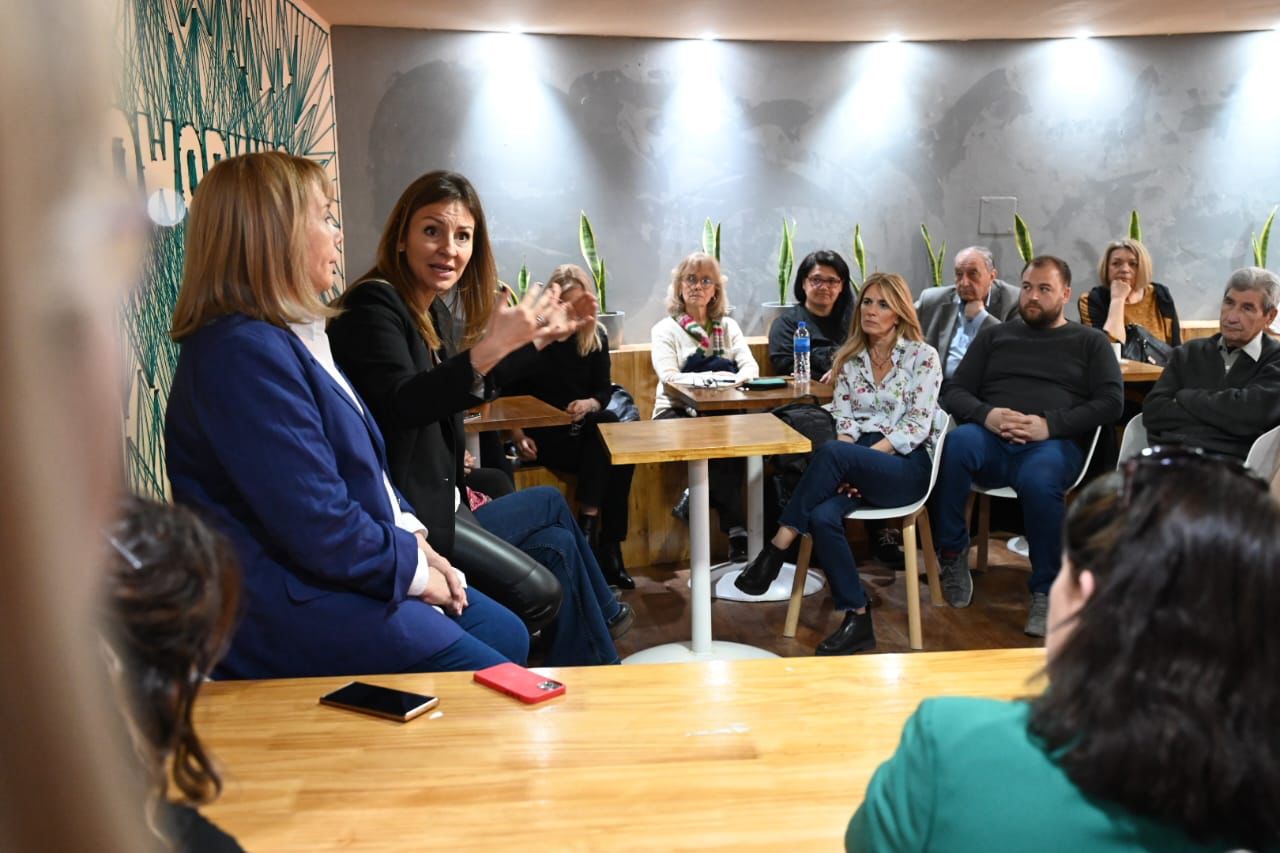 AMPLIACIÓN DE ESCUELAS Y FORTALECIMIENTO DE LA CARRERA DOCENTE